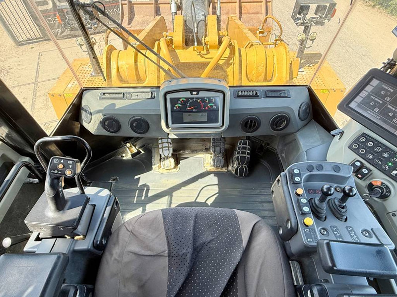اللودر بعجل Cat 988K - German Machine / CE + EPA: صورة 9