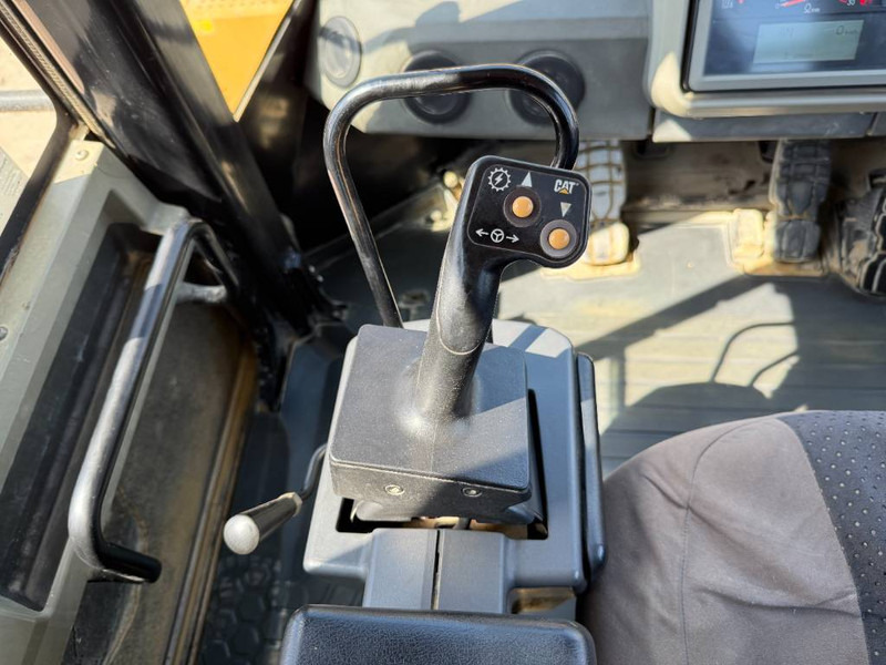 اللودر بعجل Cat 988K - German Machine / CE + EPA: صورة 10
