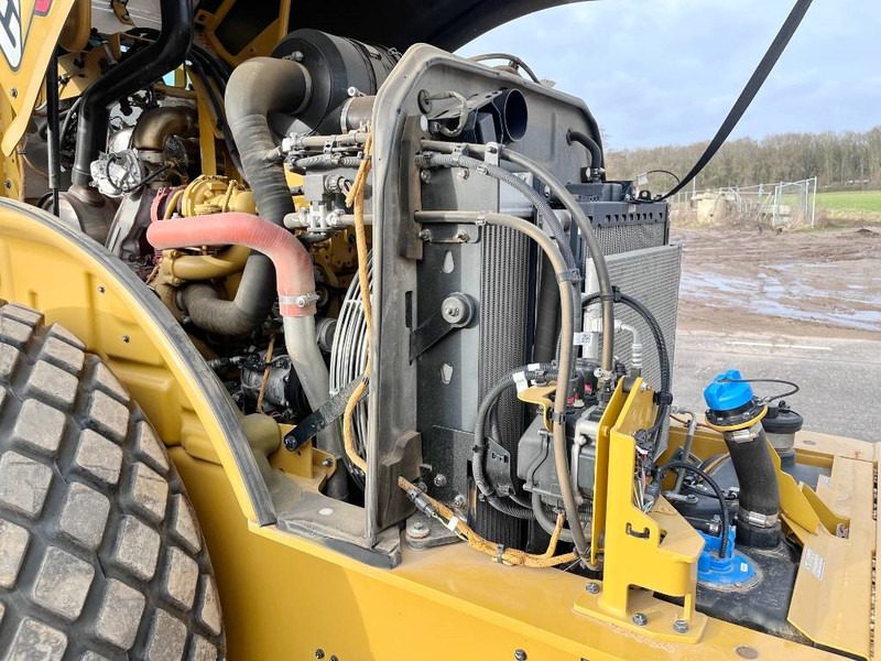 مدحلة Cat CS66B - Excellent Condition / Low Hours / CE: صورة 15