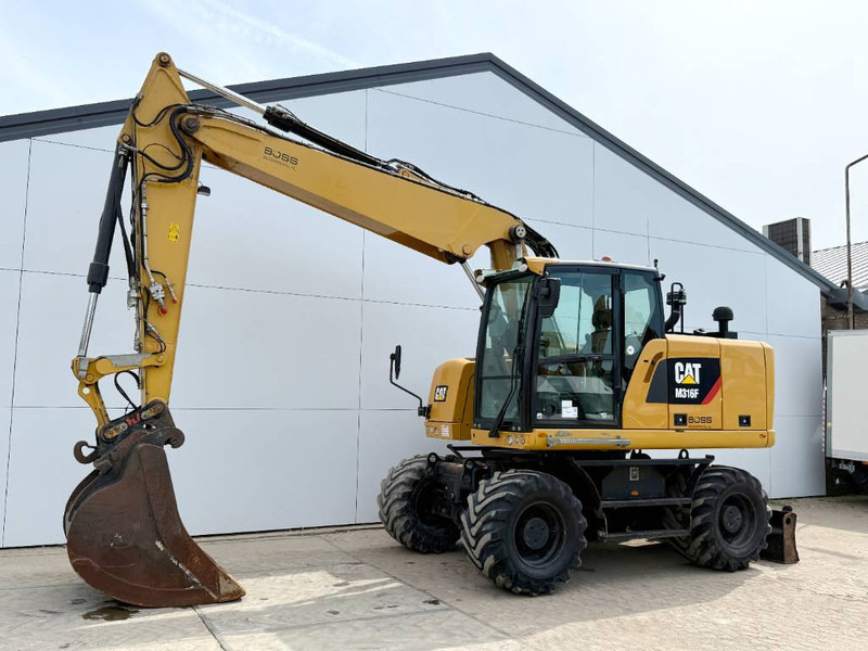 Cat M316F - Quick Coupler / Triple Boom / Auto Lube - حفارة دولاب: صورة 2 Cat M316F - Quick Coupler / Triple Boom / Auto Lube - حفارة دولاب: صورة 2