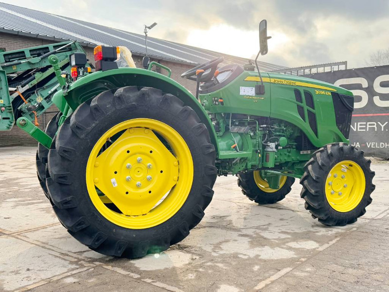 John Deere 3036EN 4WD - New / Unused / 2024 / 36hp - جرار: صورة 4 John Deere 3036EN 4WD - New / Unused / 2024 / 36hp - جرار: صورة 4