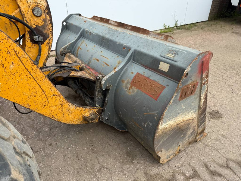 اللودر بعجل Liebherr L509 - German Machine / Automatic Greasing: صورة 17
