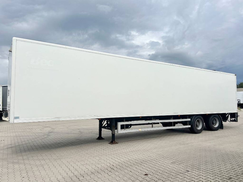 Pacton THD.230 - 2 Axles / Taillift - نصف مقطورة صندوق مغلق: صورة 1 Pacton THD.230 - 2 Axles / Taillift - نصف مقطورة صندوق مغلق: صورة 1