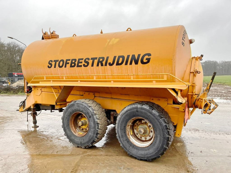 Peecon Stofbestrijder - Good Working Condition - مقطورة صهريج: صورة 2 Peecon Stofbestrijder - Good Working Condition - مقطورة صهريج: صورة 2