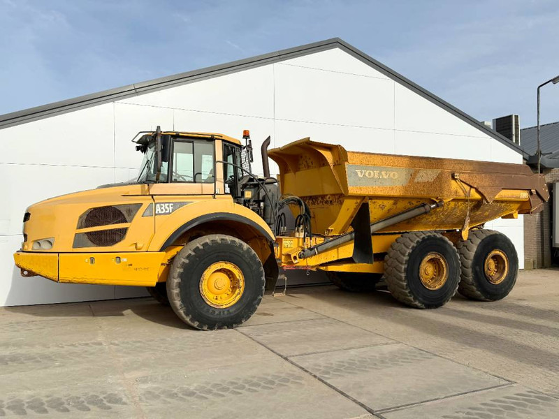 Volvo A35F - Tailgate / Backup Camera - شاحنة قلاب مفصلية: صورة 1 Volvo A35F - Tailgate / Backup Camera - شاحنة قلاب مفصلية: صورة 1