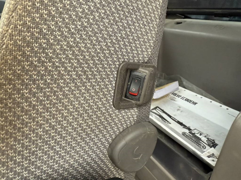 حفار زحاف Volvo EC380EHR UHD - 24m / Hydr Undercarriage / Oilquick: صورة 8 حفار زحاف Volvo EC380EHR UHD - 24m / Hydr Undercarriage / Oilquick: صورة 8