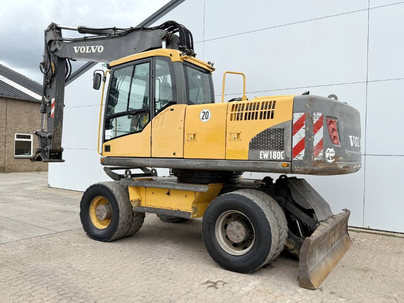 Volvo EW180C - Dutch Machine / Triple Boom - حفارة دولاب: صورة 3 Volvo EW180C - Dutch Machine / Triple Boom - حفارة دولاب: صورة 3
