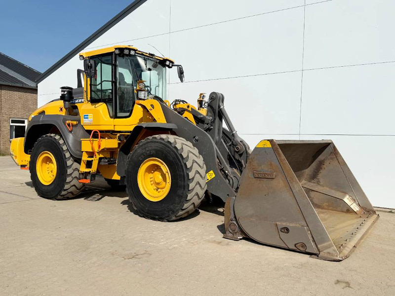 اللودر بعجل Volvo L110H - German Machine / High-tip Bucket / 3rd Fun: صورة 8