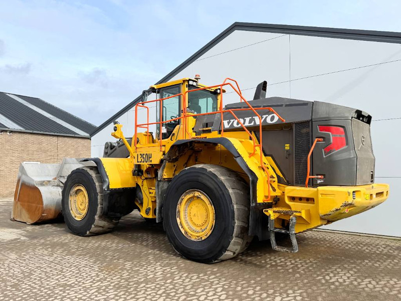 Volvo L350H - Dutch Machine / CDC Steering - اللودر بعجل: صورة 3 Volvo L350H - Dutch Machine / CDC Steering - اللودر بعجل: صورة 3