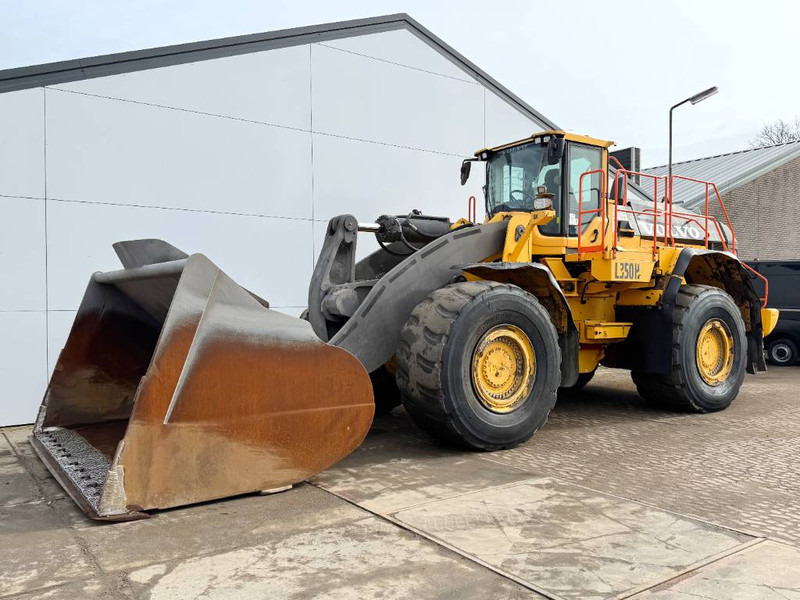 Volvo L350H - Dutch Machine / CDC Steering - اللودر بعجل: صورة 2 Volvo L350H - Dutch Machine / CDC Steering - اللودر بعجل: صورة 2