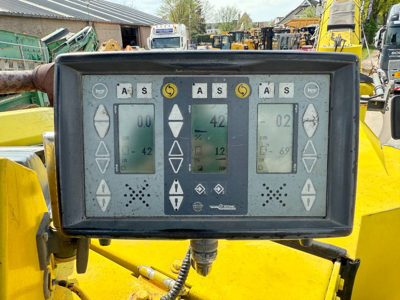 آلة أسفلت Wirtgen W100F - Dutch Machine / Top Condition: صورة 9