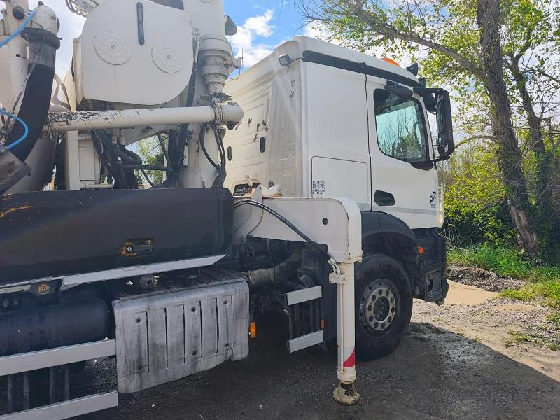 Mercedes Actros 3243 - منصة تلسكوبية محمولة على شاحنة: صورة 2 Mercedes Actros 3243 - منصة تلسكوبية محمولة على شاحنة: صورة 2