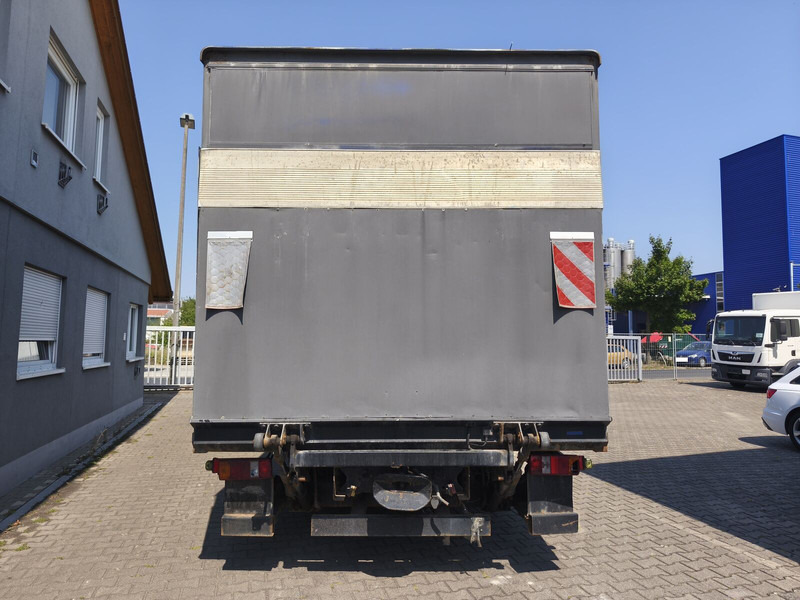 شاحنة مقفلة MAN LE 10.220: صورة 7