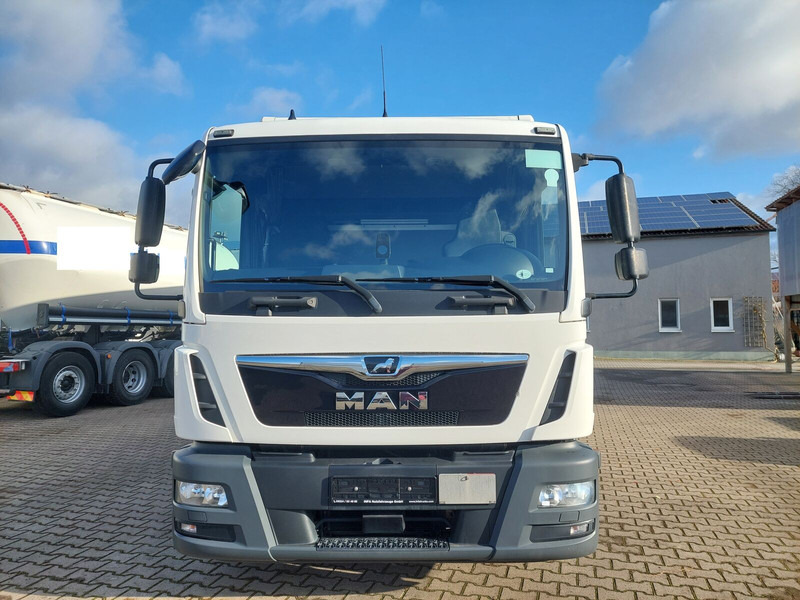 MAN TGL 8.190 L gFH Koffer LBW AHK (25) TÜV NEU - شاحنة مقفلة: صورة 3 MAN TGL 8.190 L gFH Koffer LBW AHK (25) TÜV NEU - شاحنة مقفلة: صورة 3