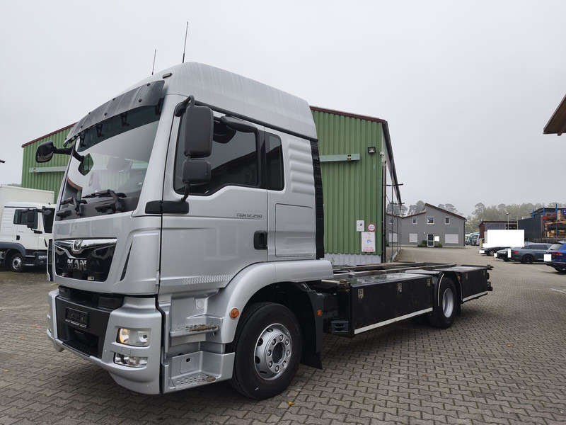 MAN TGM 12.290 BDF Euro 6 4x2 AHK (36) - شاحنة هيكل كابينة: صورة 1 MAN TGM 12.290 BDF Euro 6 4x2 AHK (36) - شاحنة هيكل كابينة: صورة 1