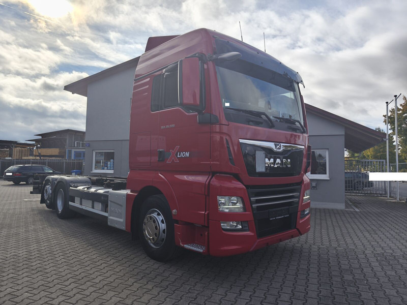 MAN TGX 26.500 BDF 6x2 Euro 6 Standard Lift+Lenk (29) - شاحنة هيكل كابينة: صورة 2 MAN TGX 26.500 BDF 6x2 Euro 6 Standard Lift+Lenk (29) - شاحنة هيكل كابينة: صورة 2