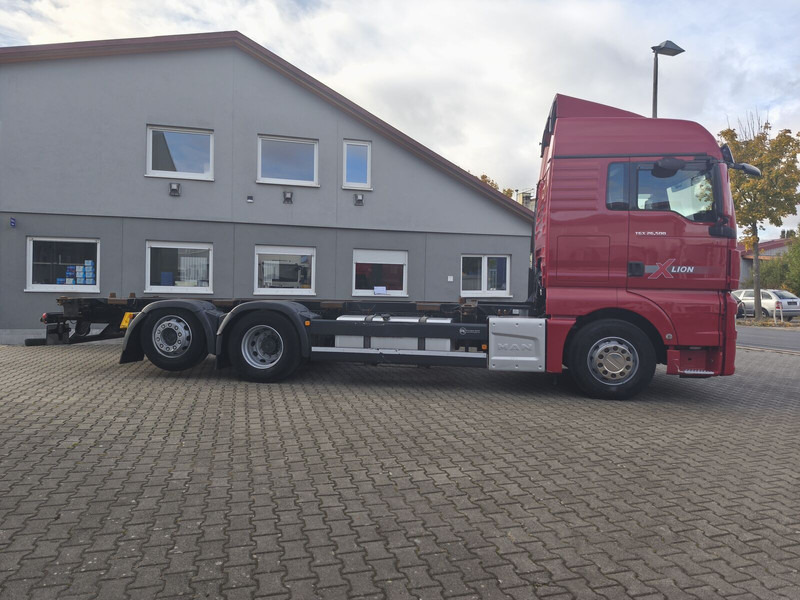 MAN TGX 26.500 BDF 6x2 Euro 6 Standard Lift+Lenk (29) - شاحنة هيكل كابينة: صورة 4 MAN TGX 26.500 BDF 6x2 Euro 6 Standard Lift+Lenk (29) - شاحنة هيكل كابينة: صورة 4