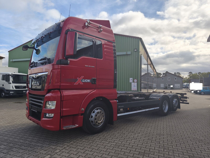 MAN TGX 26.500 BDF 6x2 Euro 6 Standard Lift+Lenk (29) - شاحنة هيكل كابينة: صورة 1 MAN TGX 26.500 BDF 6x2 Euro 6 Standard Lift+Lenk (29) - شاحنة هيكل كابينة: صورة 1