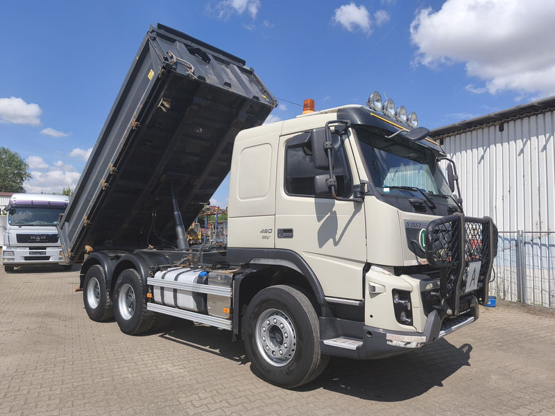 Volvo FMX 460 Meiller Dreiseitenkipper Bordmatik EEV 6x4 AHK (1) - شاحنة قلاب: صورة 4 Volvo FMX 460 Meiller Dreiseitenkipper Bordmatik EEV 6x4 AHK (1) - شاحنة قلاب: صورة 4