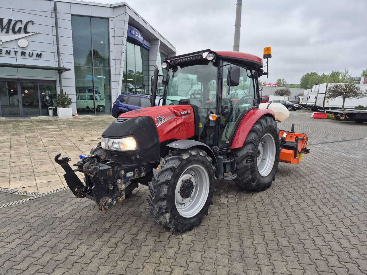 Case IH Farmall 75 / 2022 / Only 1853 MTH / Sweeper + Plow Extra / 1 OWN - جرار: صورة 3 Case IH Farmall 75 / 2022 / Only 1853 MTH / Sweeper + Plow Extra / 1 OWN - جرار: صورة 3