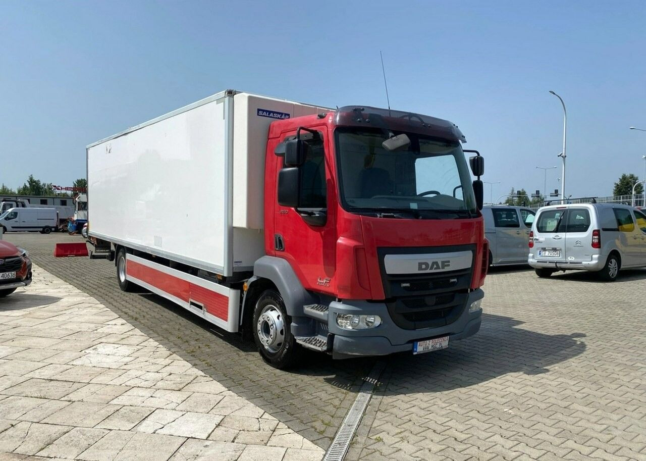 DAF LF 250 LF250I / 1 Owner / Hulsteins / Super Condition - شاحنة الفريزر: صورة 4 DAF LF 250 LF250I / 1 Owner / Hulsteins / Super Condition - شاحنة الفريزر: صورة 4