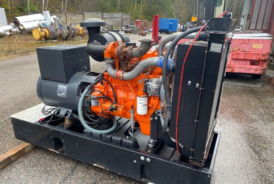 Diversen ECP34 2S4 - Iveco Engine,126kVA,New oils, filters, Mecc Alte ECP34 2S4 - مجموعة المولدات: صورة 2 Diversen ECP34 2S4 - Iveco Engine,126kVA,New oils, filters, Mecc Alte ECP34 2S4 - مجموعة المولدات: صورة 2