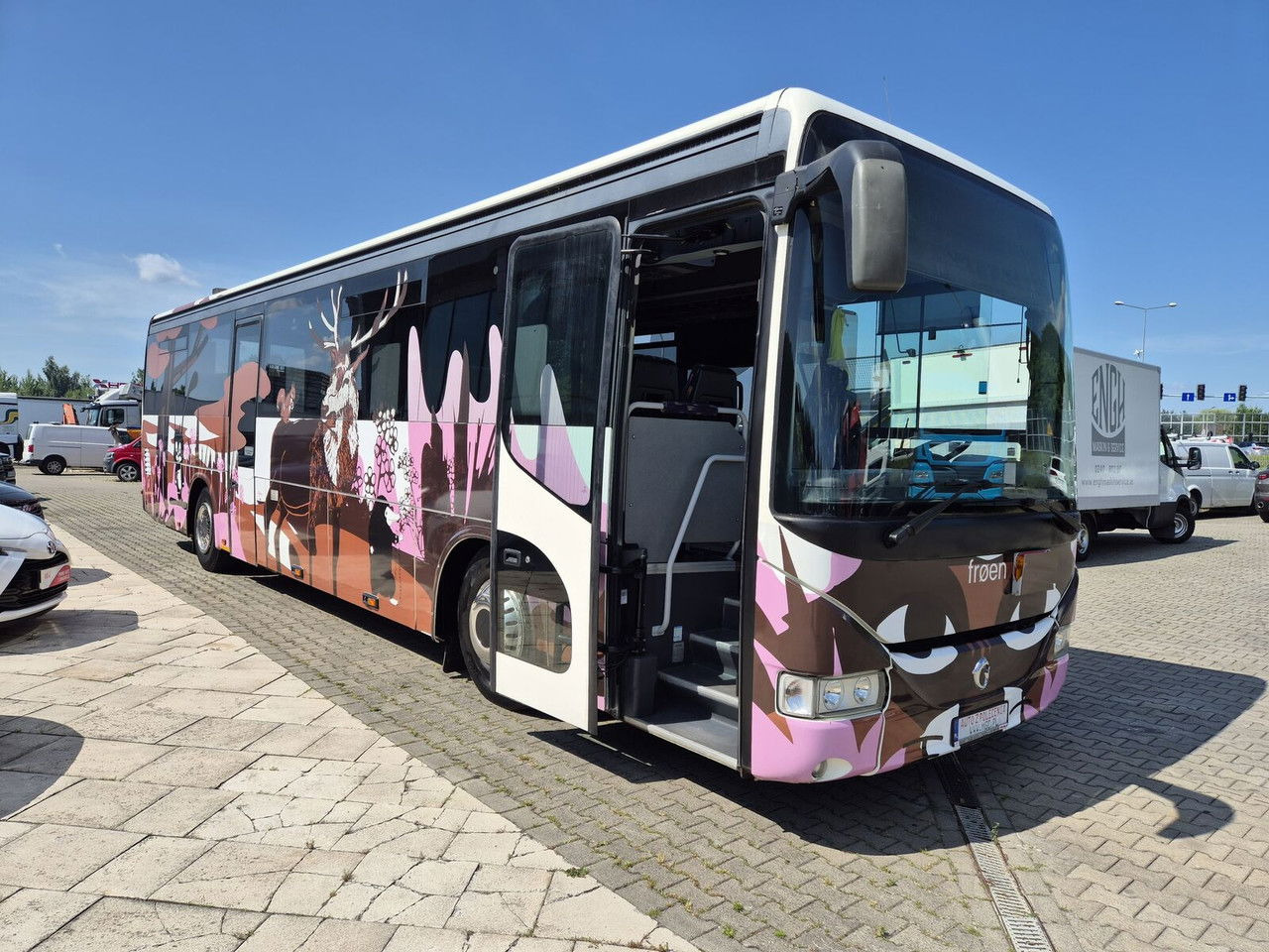 Irisbus 330 KM / Automat / 24 + 1 Seats / Like Camper / SO LAR Panels - حافلة سوبربان: صورة 4 Irisbus 330 KM / Automat / 24 + 1 Seats / Like Camper / SO LAR Panels - حافلة سوبربان: صورة 4