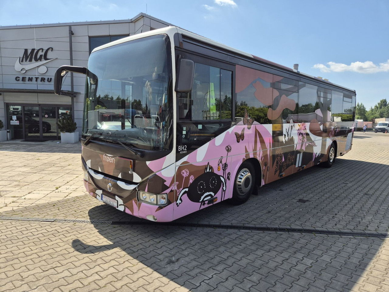 Irisbus 330 KM / Automat / Solar Panels / NEW Equiped / WO RKS Great - حافلة سوبربان: صورة 1 Irisbus 330 KM / Automat / Solar Panels / NEW Equiped / WO RKS Great - حافلة سوبربان: صورة 1