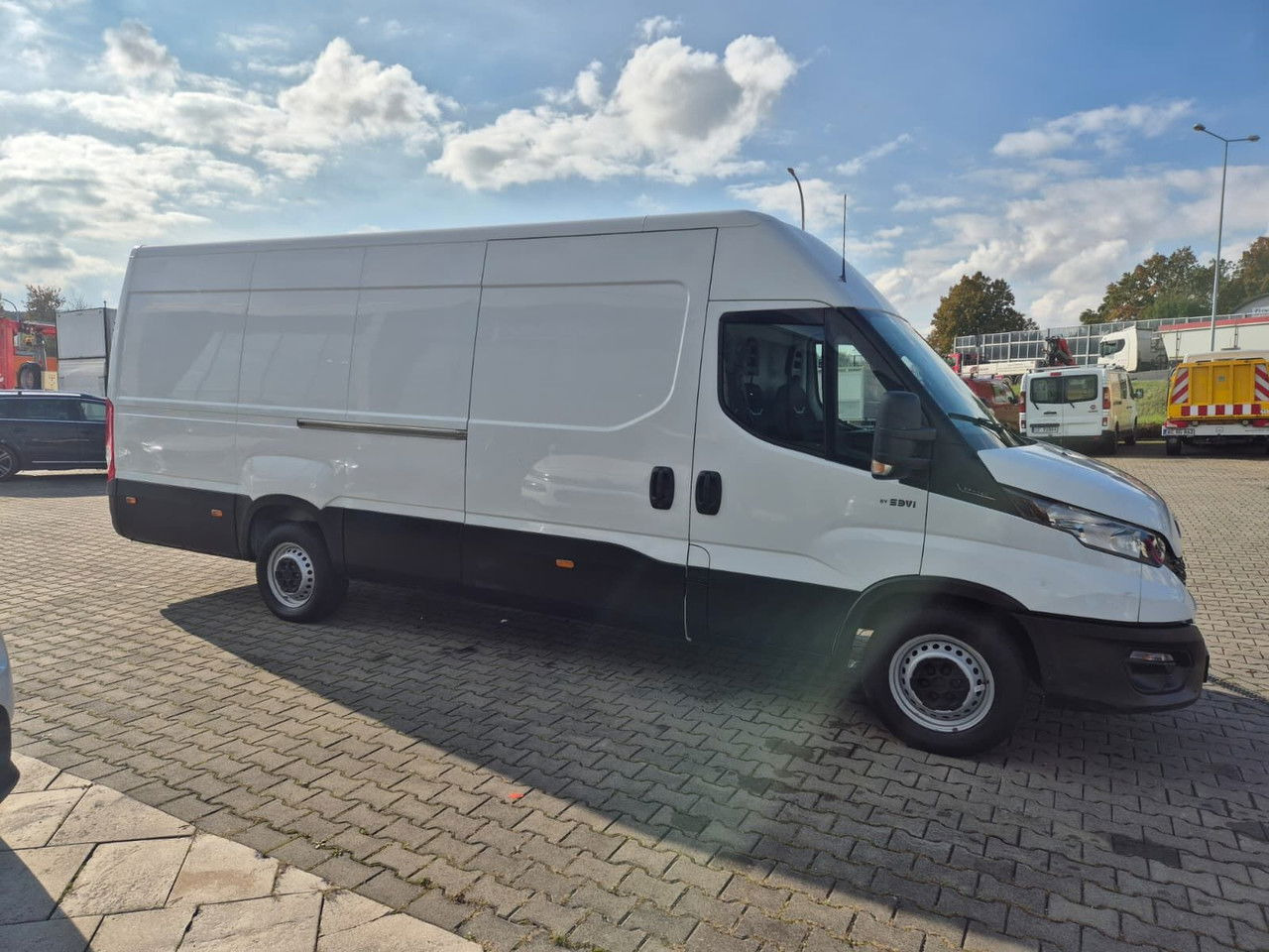 Iveco Daily 35S14 L4H3 - فان: صورة 5 Iveco Daily 35S14 L4H3 - فان: صورة 5