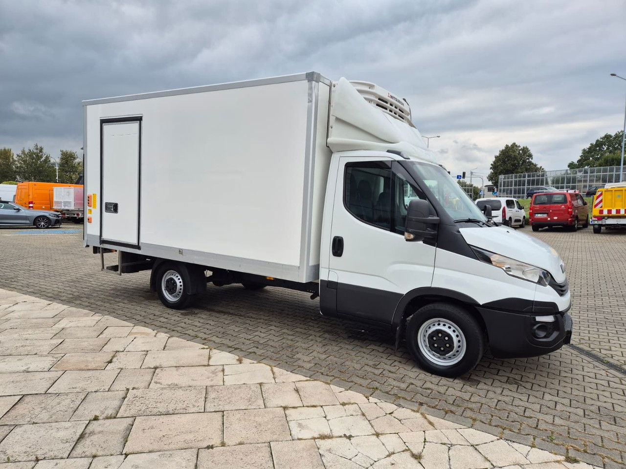 Iveco Daily 35S16 Hi-Matic / 1 Owner / Mitsubishi / Serviced - شاحنة مُبرّدة للتوصيل: صورة 5 Iveco Daily 35S16 Hi-Matic / 1 Owner / Mitsubishi / Serviced - شاحنة مُبرّدة للتوصيل: صورة 5
