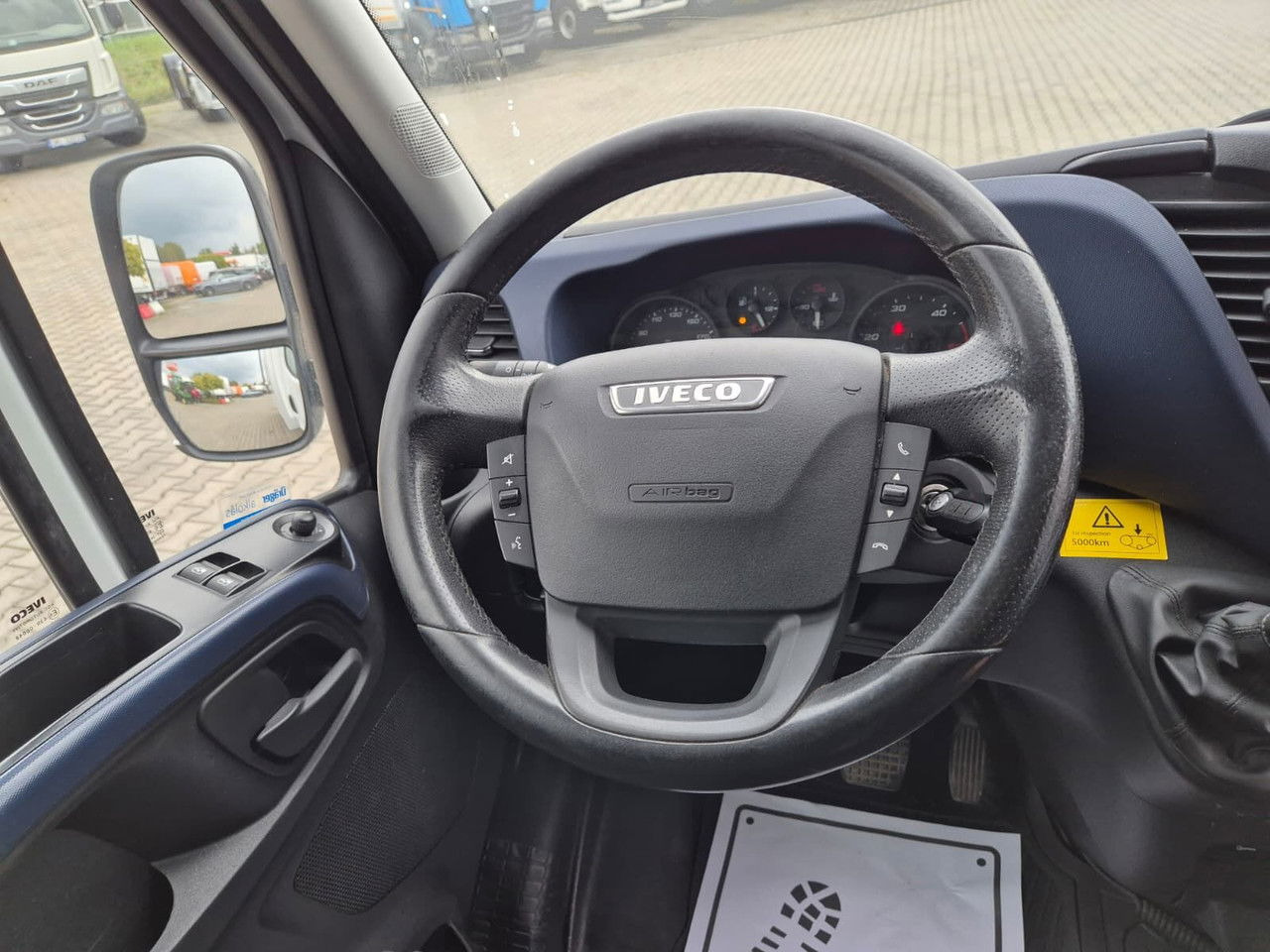 شاحنة مُبرّدة للتوصيل Iveco Daily 35S16 Hi-Matic / 1 Owner / Mitsubishi / Serviced: صورة 27 شاحنة مُبرّدة للتوصيل Iveco Daily 35S16 Hi-Matic / 1 Owner / Mitsubishi / Serviced: صورة 27