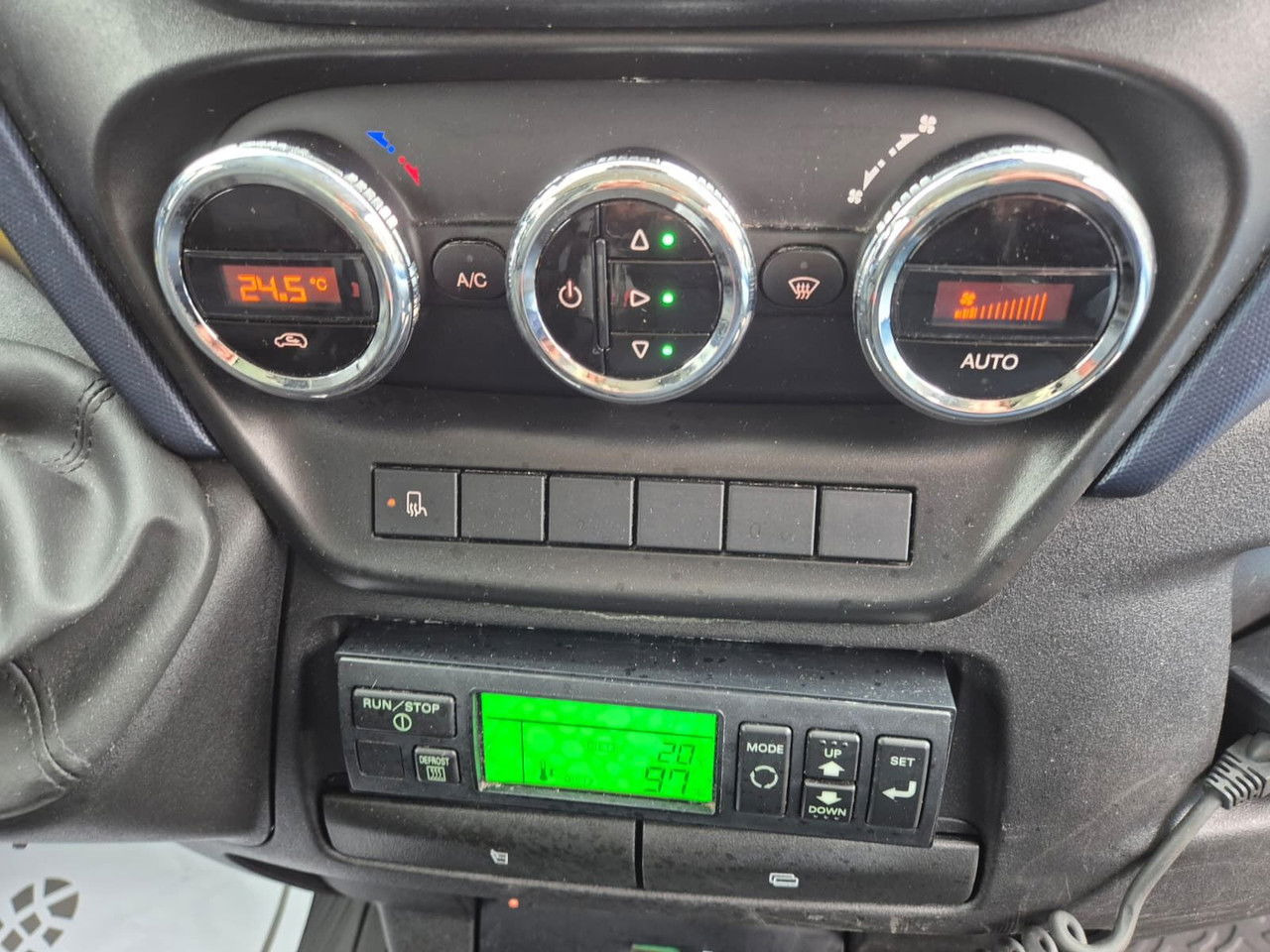 شاحنة مُبرّدة للتوصيل Iveco Daily 35S16 Hi-Matic / 1 Owner / Mitsubishi / Serviced: صورة 24 شاحنة مُبرّدة للتوصيل Iveco Daily 35S16 Hi-Matic / 1 Owner / Mitsubishi / Serviced: صورة 24