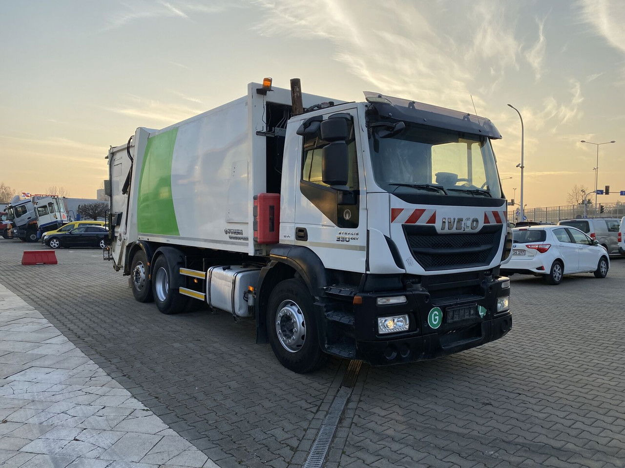 Iveco Stralis 330 EEV / Faun Vario Press 11 27M3 / Service NEW / TOP Iveco Stralis 330 EEV / Faun Vario Press 11 27M3 / Service NEW / TOP - شاحنة النفايات: صورة 1 Iveco Stralis 330 EEV / Faun Vario Press 11 27M3 / Service NEW / TOP Iveco Stralis 330 EEV / Faun Vario Press 11 27M3 / Service NEW / TOP - شاحنة النفايات: صورة 1