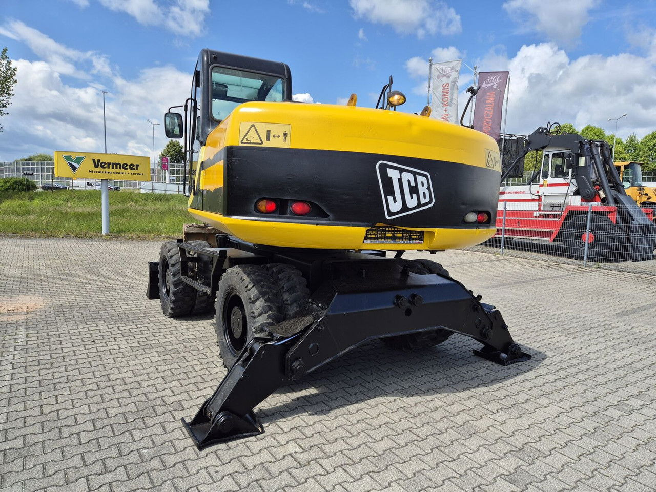 حفارة دولاب JCB JS 175 W / NEW Tire / 1 Owner / Serviced: صورة 18
