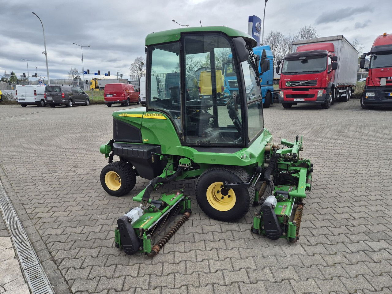 JOHN DEERE 1905 4WD / 2010 / Serviced / Cabin - جزازة أعشاب الحدائق: صورة 5 JOHN DEERE 1905 4WD / 2010 / Serviced / Cabin - جزازة أعشاب الحدائق: صورة 5