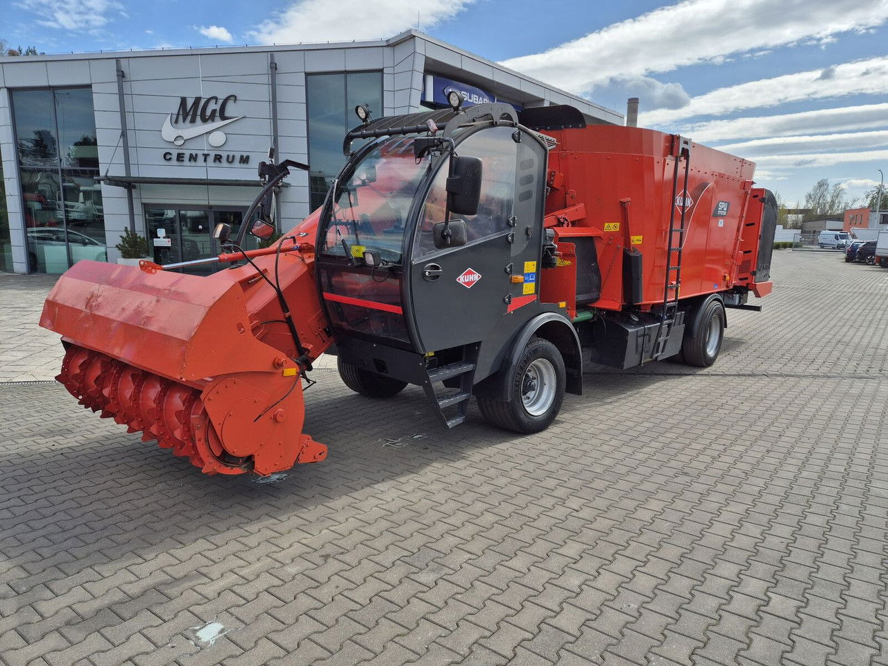 Kuhn SPW 22 Intense /feed wagon/ 1 Owner / NEW Service SPW 22 Intense /feed wago - عربة خلط الأعلاف: صورة 2 Kuhn SPW 22 Intense /feed wagon/ 1 Owner / NEW Service SPW 22 Intense /feed wago - عربة خلط الأعلاف: صورة 2