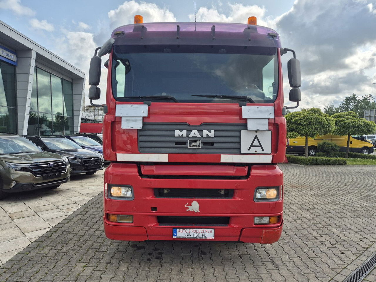 MAN TGA 26.400 ADR / Jurop / 6X4 / 12m3+1m3 / 1 Owner - شاحنة الشفط: صورة 3 MAN TGA 26.400 ADR / Jurop / 6X4 / 12m3+1m3 / 1 Owner - شاحنة الشفط: صورة 3