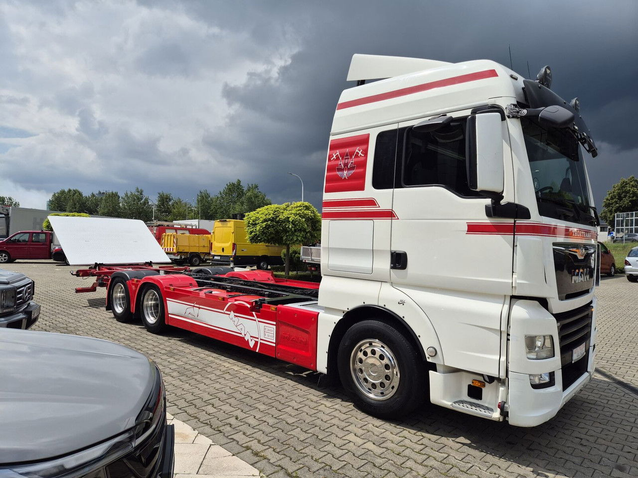 MAN TGX 28 28.420 , 6x2-2 LL / Trailer HFR KM 20 / 1 Owner / E6 /Techni - شاحنات الحاويات / جسم علوي قابل للتغيير شاحنة: صورة 5 MAN TGX 28 28.420 , 6x2-2 LL / Trailer HFR KM 20 / 1 Owner / E6 /Techni - شاحنات الحاويات / جسم علوي قابل للتغيير شاحنة: صورة 5