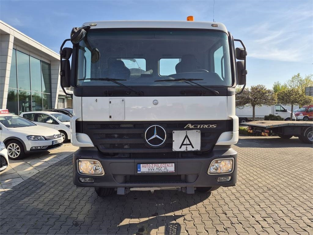 Mercedes-Benz Actros 1832 / FORNAL 180 / 1 OWNER / SERVICED! - شاحنة نقل المخلفات: صورة 4 Mercedes-Benz Actros 1832 / FORNAL 180 / 1 OWNER / SERVICED! - شاحنة نقل المخلفات: صورة 4