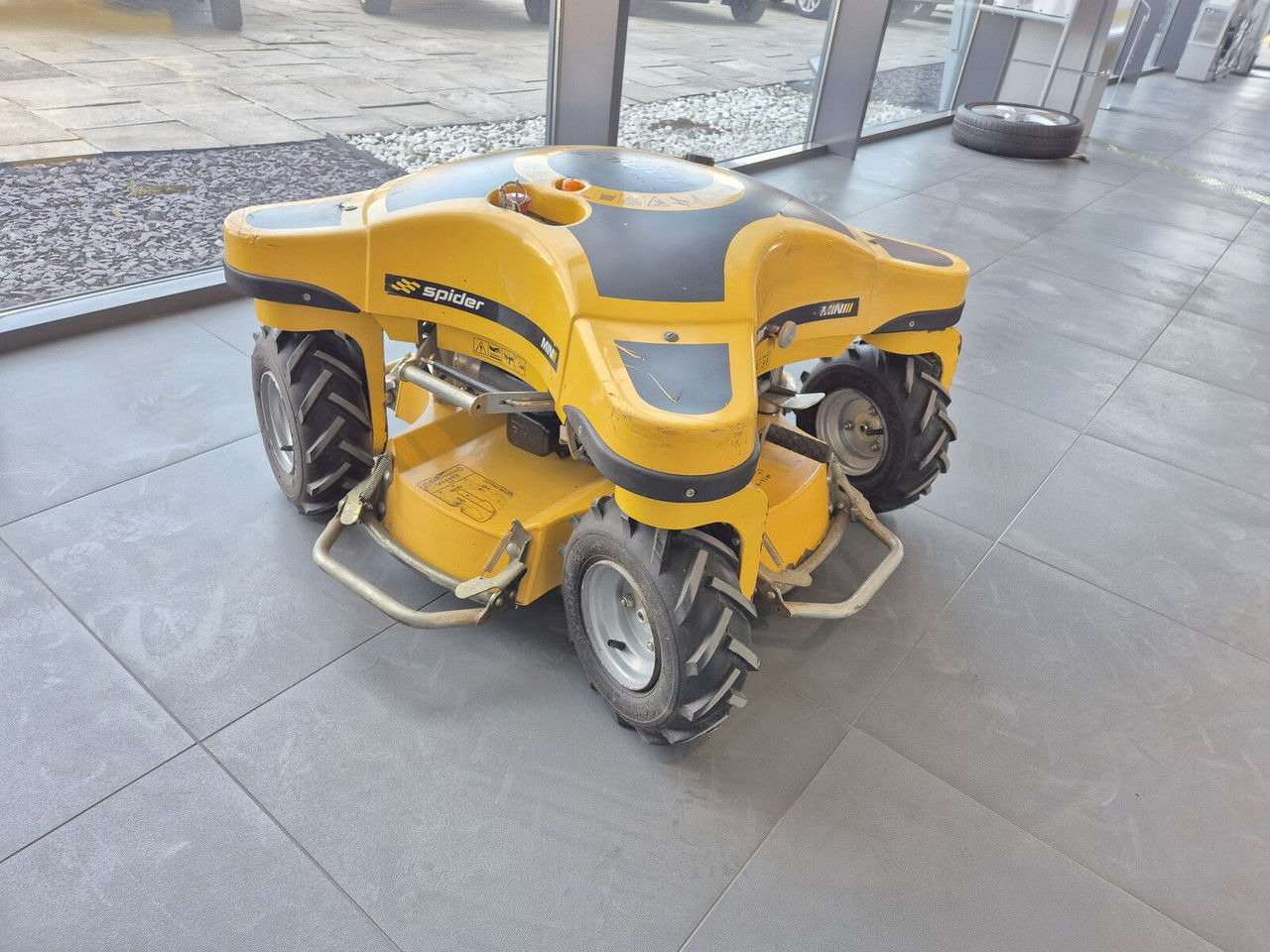 Spider MINI Mini Spider II - جزازة أعشاب الحدائق: صورة 2 Spider MINI Mini Spider II - جزازة أعشاب الحدائق: صورة 2