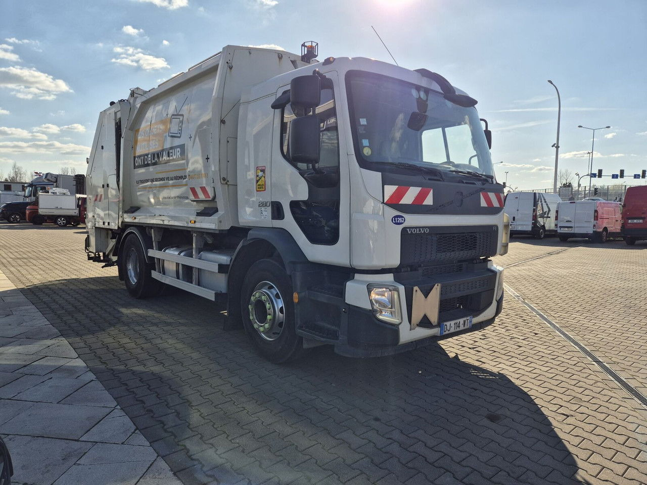 VOLVO Volvo FE 280 13M3 / Geesinknorba / Euro 6 / 3 Seats - شاحنة النفايات: صورة 2 VOLVO Volvo FE 280 13M3 / Geesinknorba / Euro 6 / 3 Seats - شاحنة النفايات: صورة 2