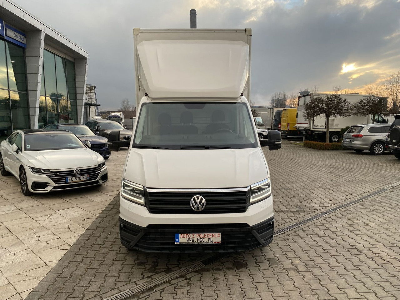 Volkswagen Crafter 2.0 TDI 177HP / High Container / Lift 750KG / Super Cond - شاحنة مغلقة الصندوق: صورة 5 Volkswagen Crafter 2.0 TDI 177HP / High Container / Lift 750KG / Super Cond - شاحنة مغلقة الصندوق: صورة 5