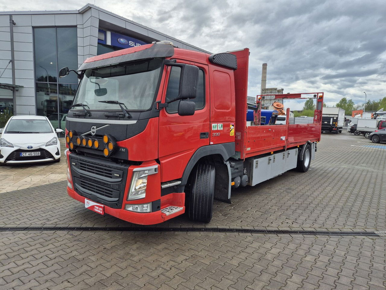 Volvo FM 330 Webasto / HDS Hiab / 1 Owner - شاحنات مسطحة, شاحنة كرين: صورة 1 Volvo FM 330 Webasto / HDS Hiab / 1 Owner - شاحنات مسطحة, شاحنة كرين: صورة 1