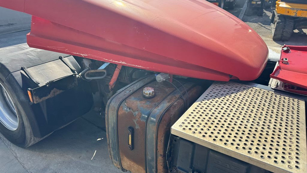 DAF XF 105.460 4x2 tractor unit - tipp. hydr. - وحدة جر: صورة 4 DAF XF 105.460 4x2 tractor unit - tipp. hydr. - وحدة جر: صورة 4