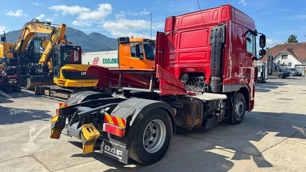 DAF XF 105.460 4x2 tractor unit - tipp. hydr. - وحدة جر: صورة 5 DAF XF 105.460 4x2 tractor unit - tipp. hydr. - وحدة جر: صورة 5