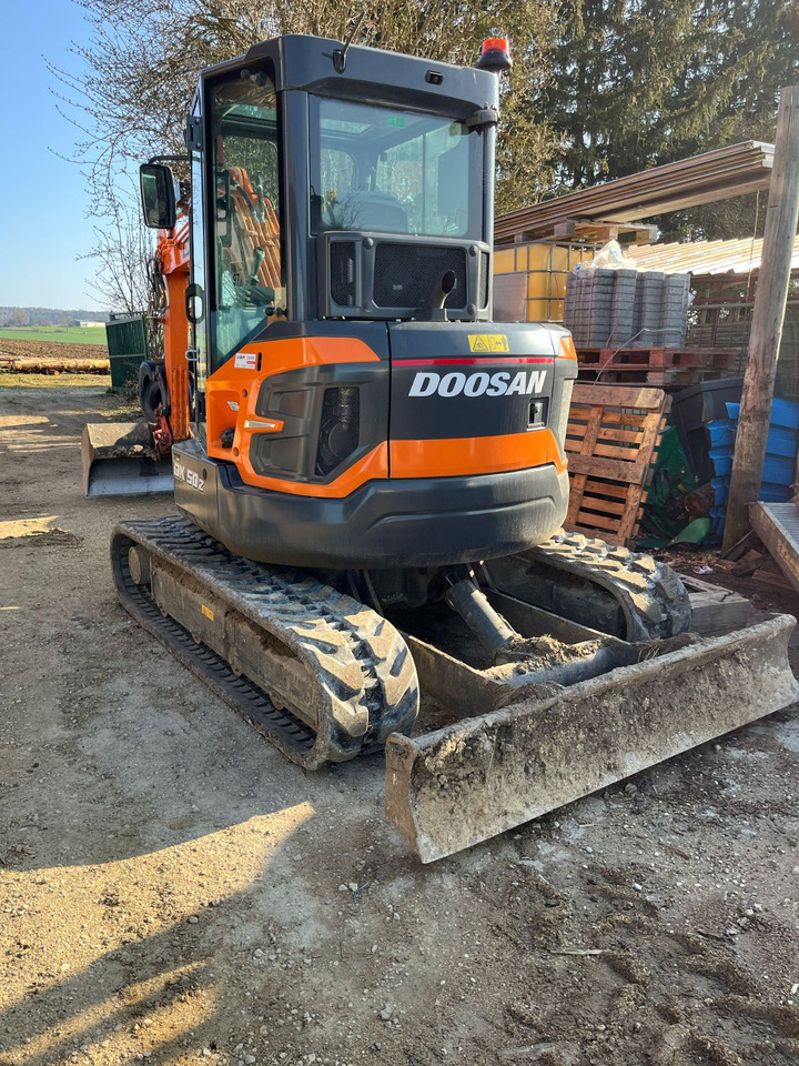Doosan DX50Z-7 - Powertilt - 2022 Year - 320 Working Hours - حفارة مُصَّغرة: صورة 5 Doosan DX50Z-7 - Powertilt - 2022 Year - 320 Working Hours - حفارة مُصَّغرة: صورة 5