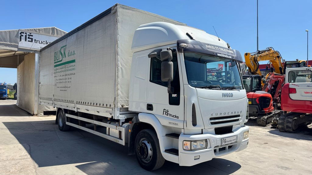 Iveco EuroCargo 160 E24 4X2 tarpaulin - air condition - شاحنة ستارة: صورة 3 Iveco EuroCargo 160 E24 4X2 tarpaulin - air condition - شاحنة ستارة: صورة 3