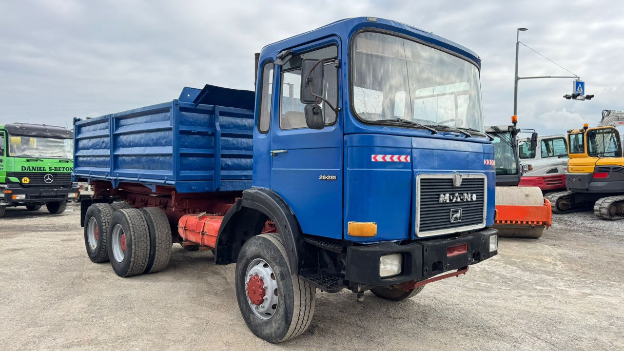 MAN 26.281 6x6 3 sided tipper - ZF gearbox - شاحنة قلاب: صورة 3 MAN 26.281 6x6 3 sided tipper - ZF gearbox - شاحنة قلاب: صورة 3