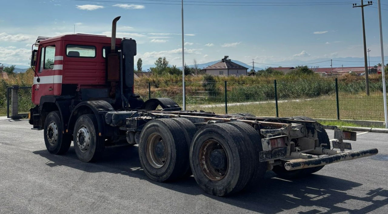 MAN 32.322 8x4 chassis - spring - شاحنة هيكل كابينة: صورة 4 MAN 32.322 8x4 chassis - spring - شاحنة هيكل كابينة: صورة 4