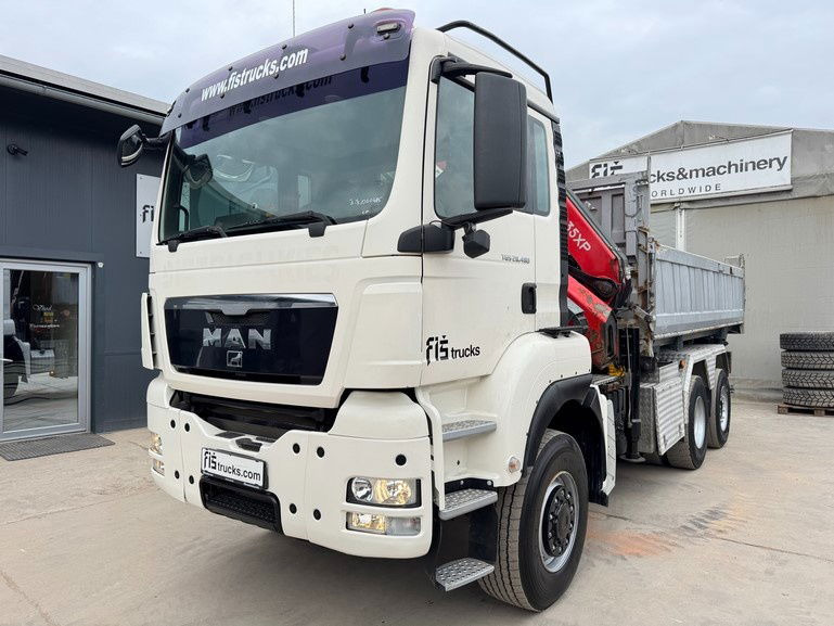 MAN TGS 28.480 6X4/4 bordmatic - cardan - Fassi F235XP - 14.9M - Retarder - شاحنة قلاب: صورة 1 MAN TGS 28.480 6X4/4 bordmatic - cardan - Fassi F235XP - 14.9M - Retarder - شاحنة قلاب: صورة 1